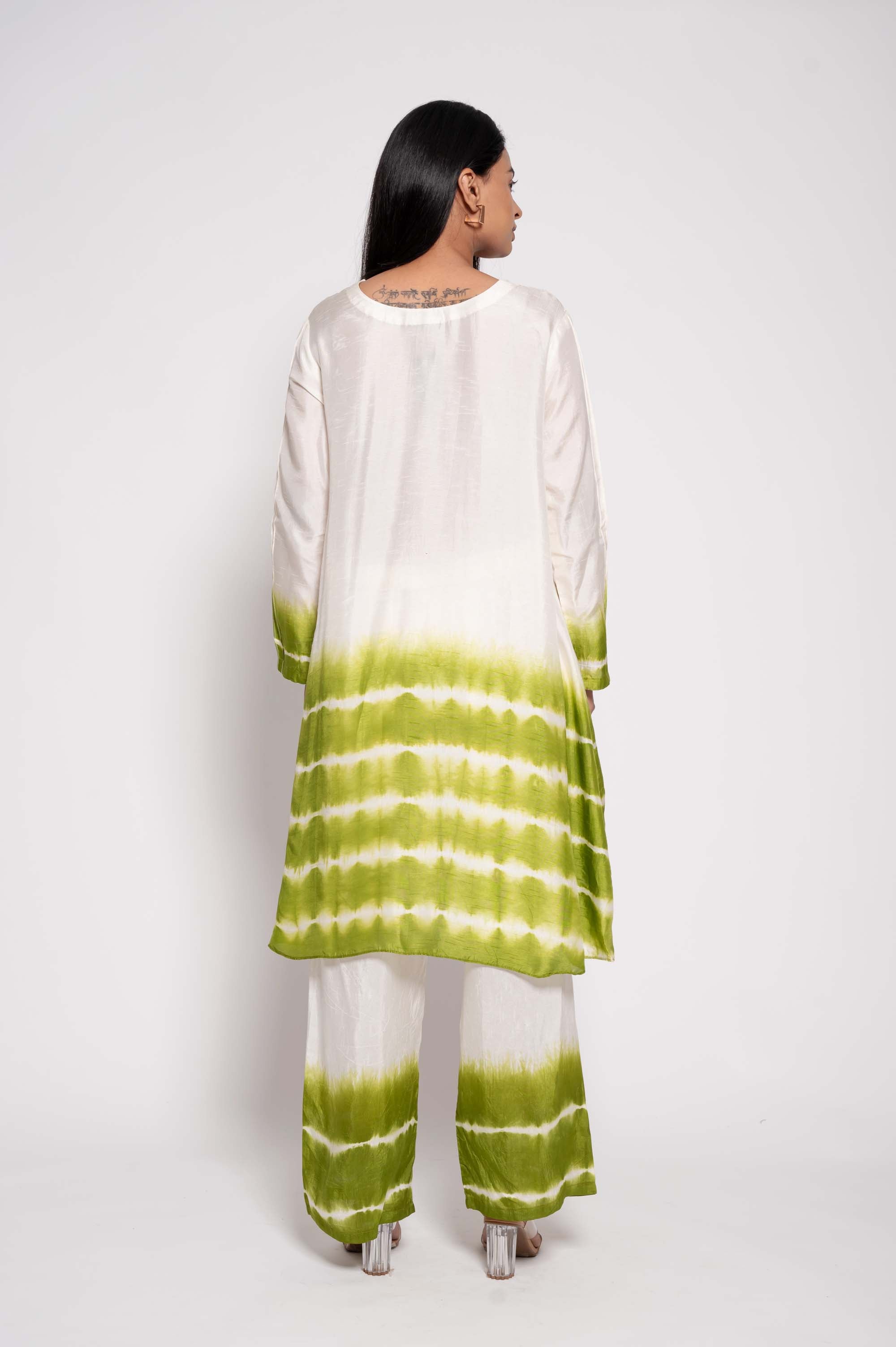 Kurta Set in Tie Dye and Applique work