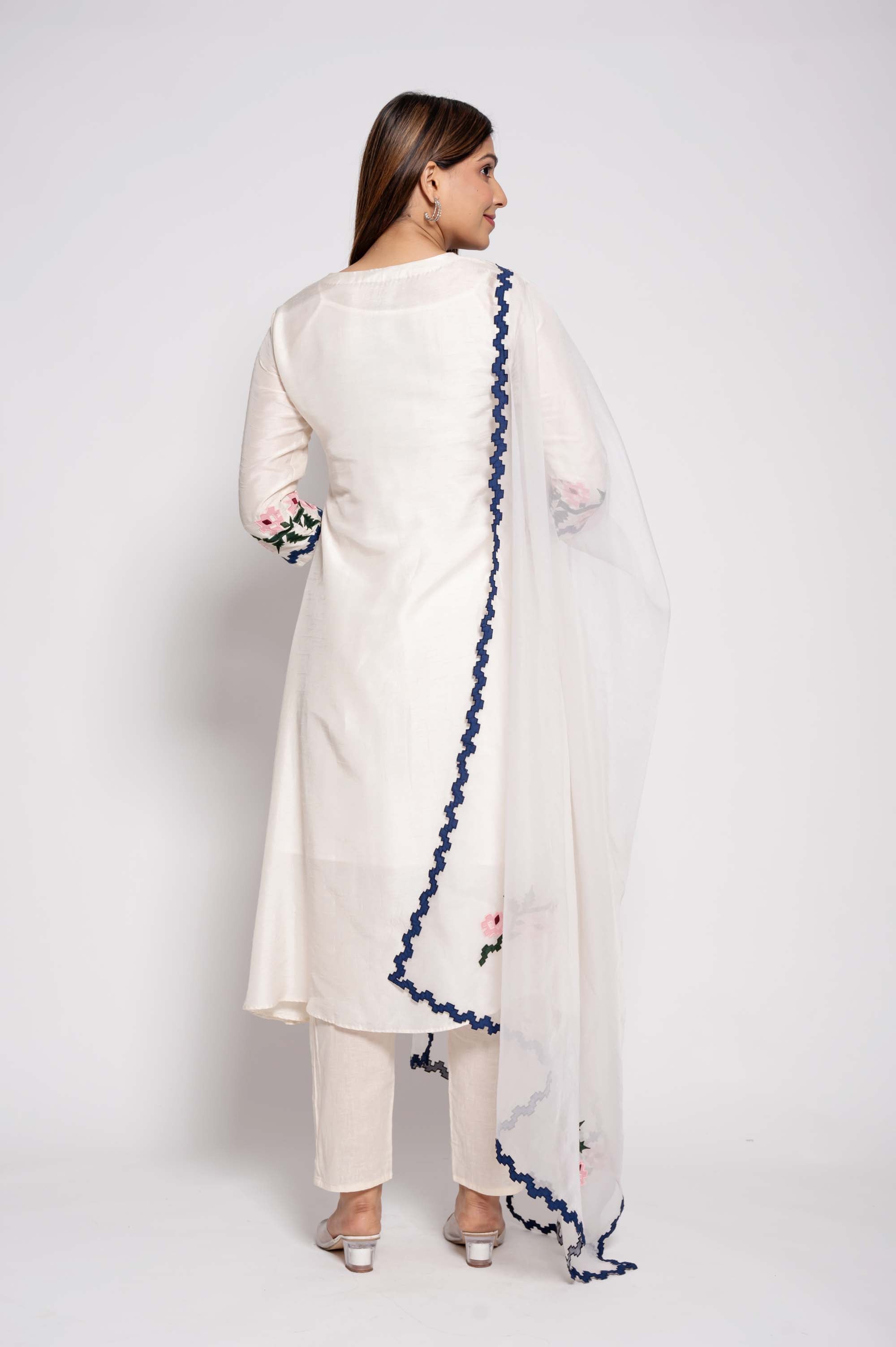 Applique designed Kurtaset & Dupatta