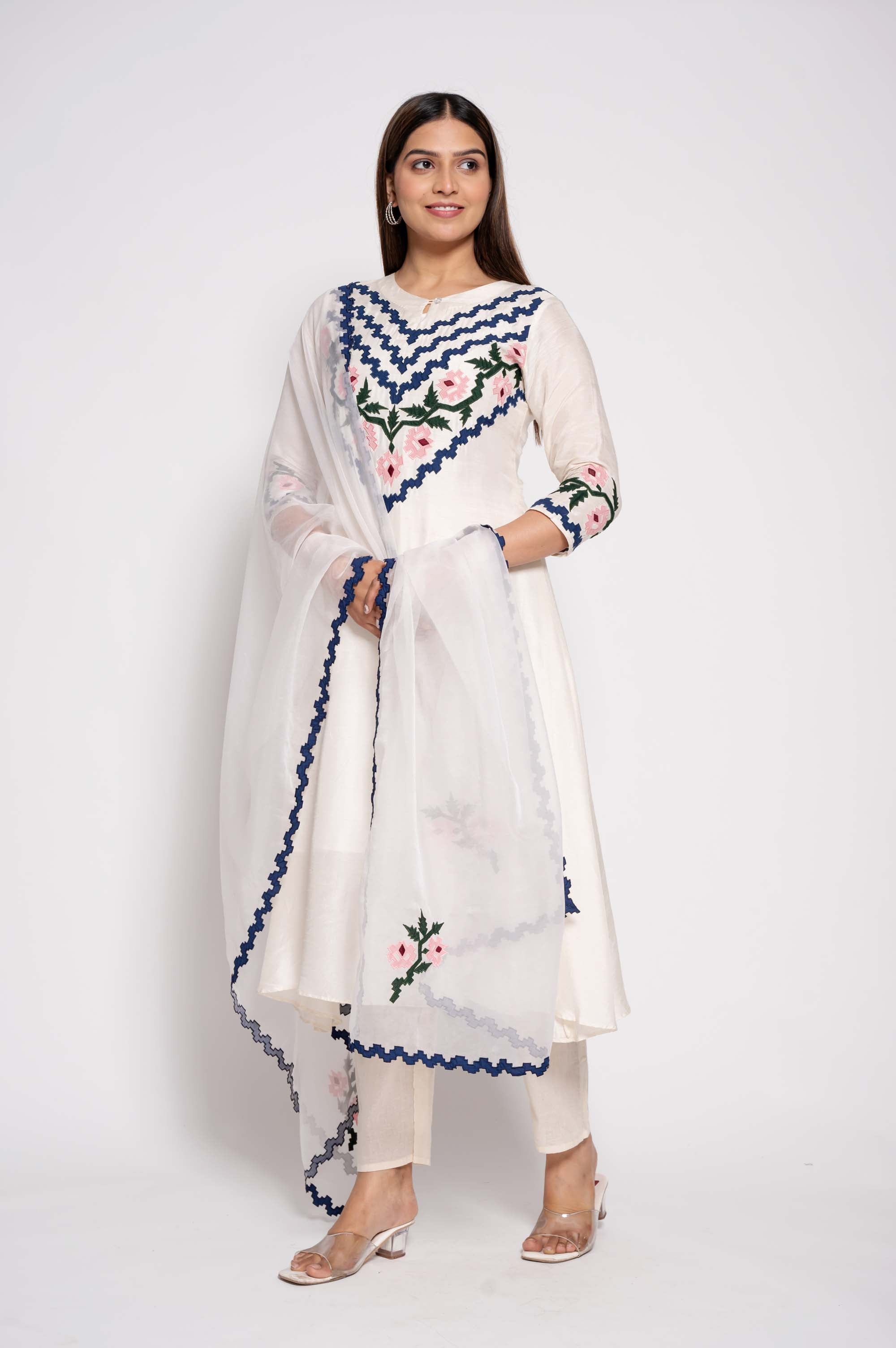 Applique designed Kurtaset & Dupatta