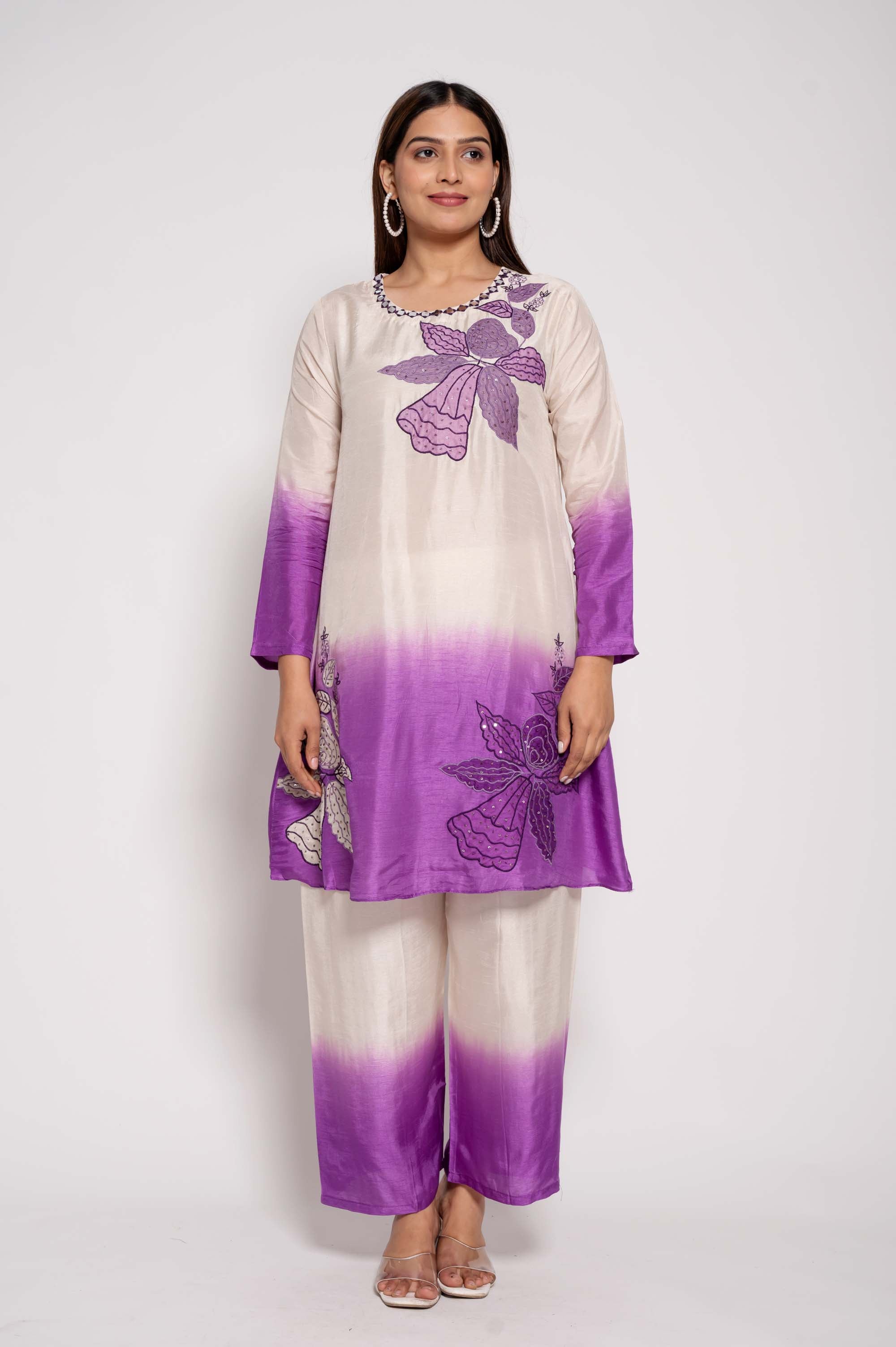 Kurta Set in Tie Dye and Applique work