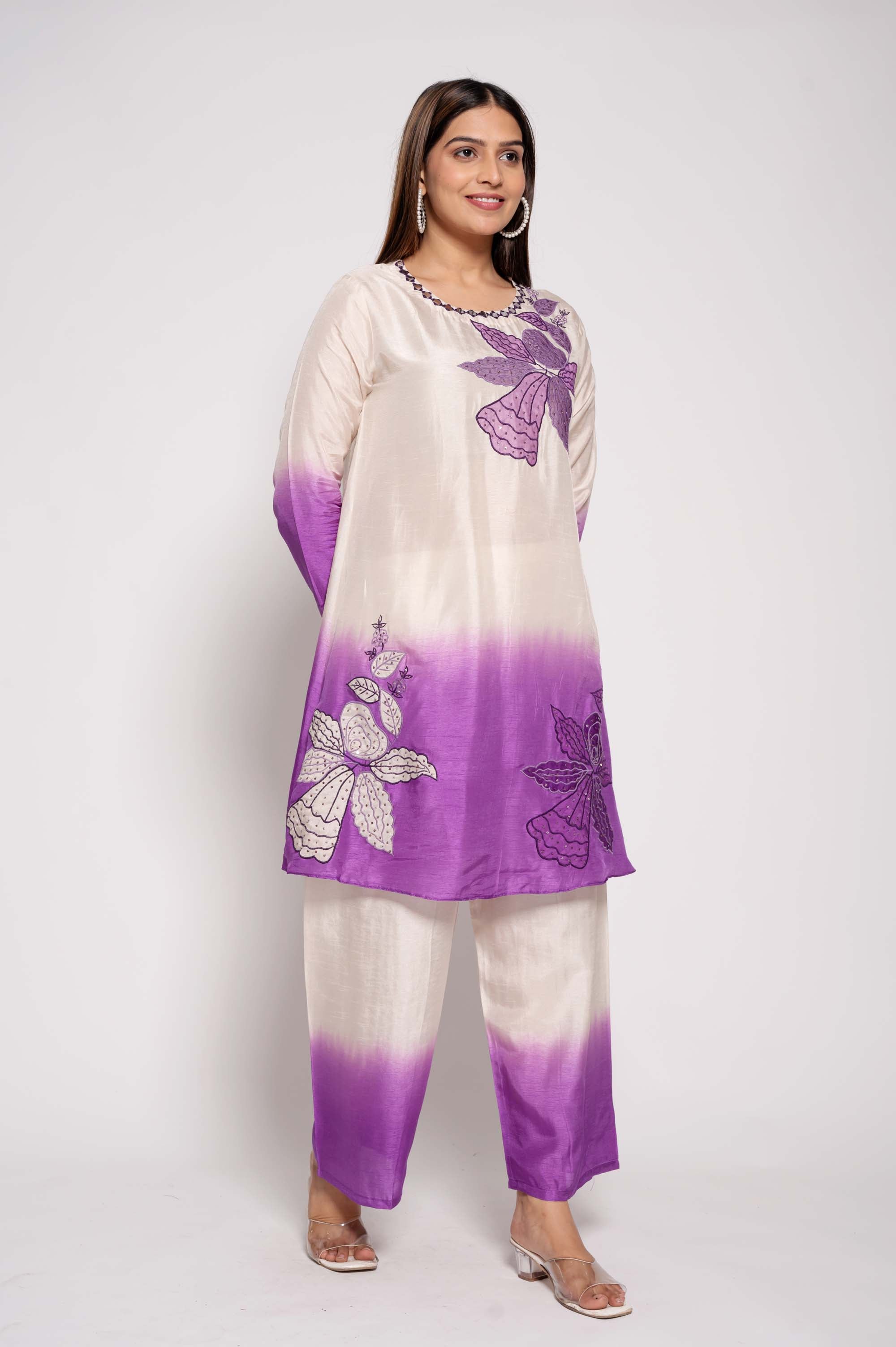 Kurta Set in Tie Dye and Applique work