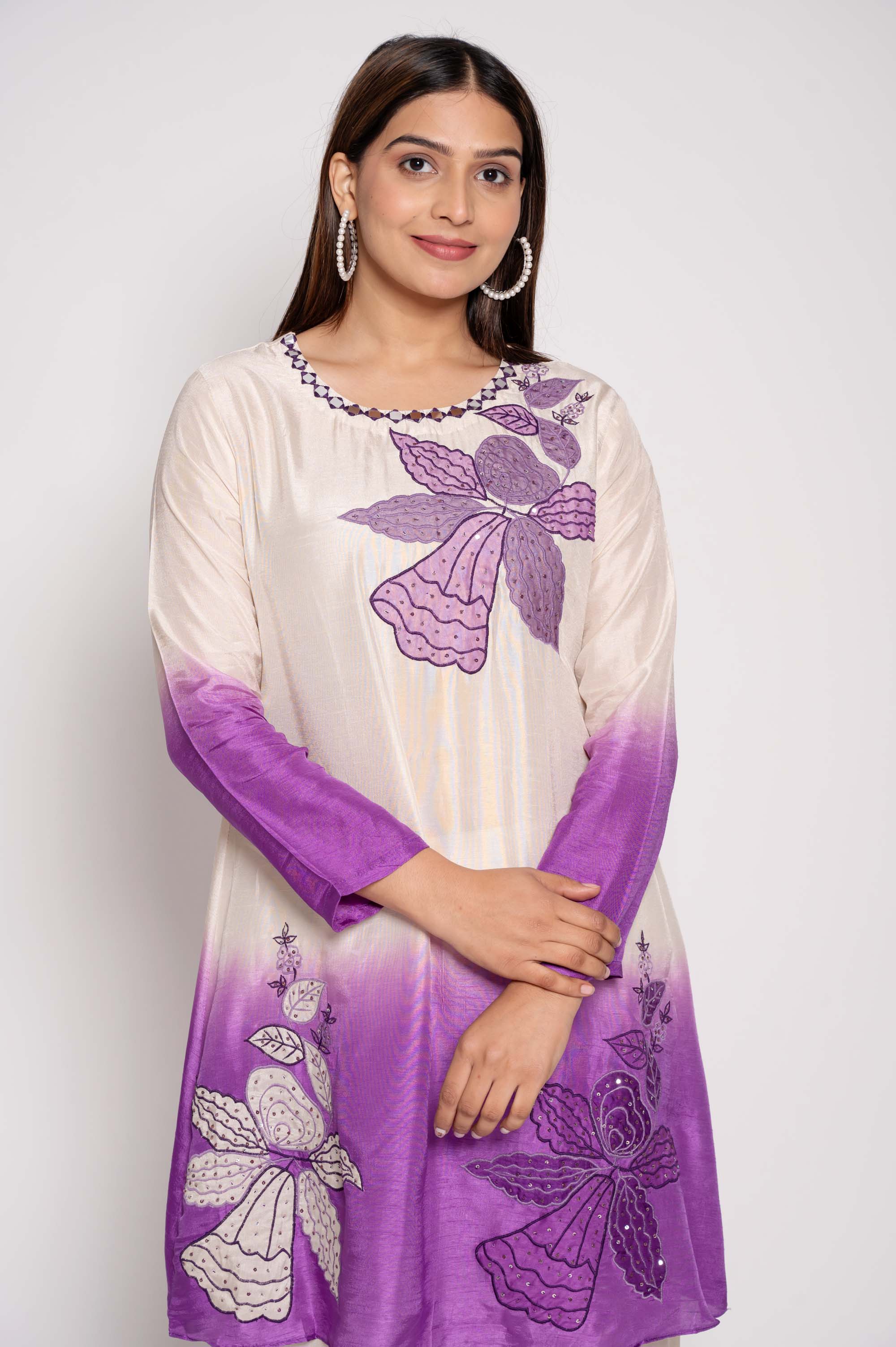 Kurta Set in Tie Dye and Applique work