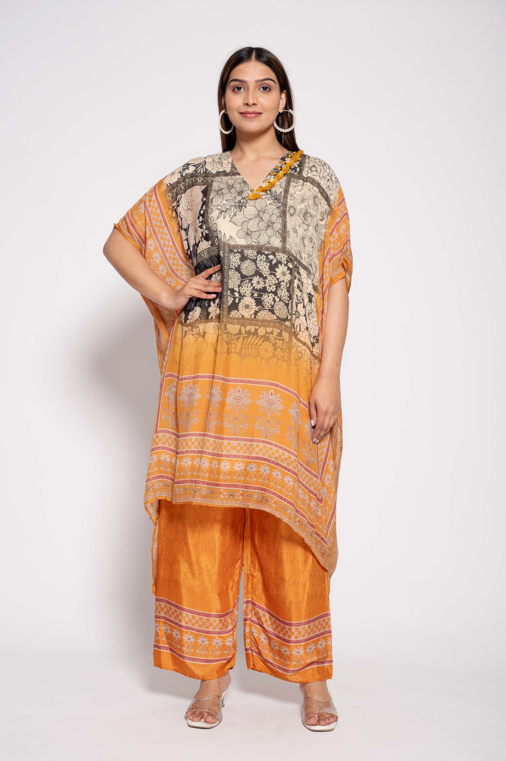 Printed Kurta Set with tasselwork in neckline