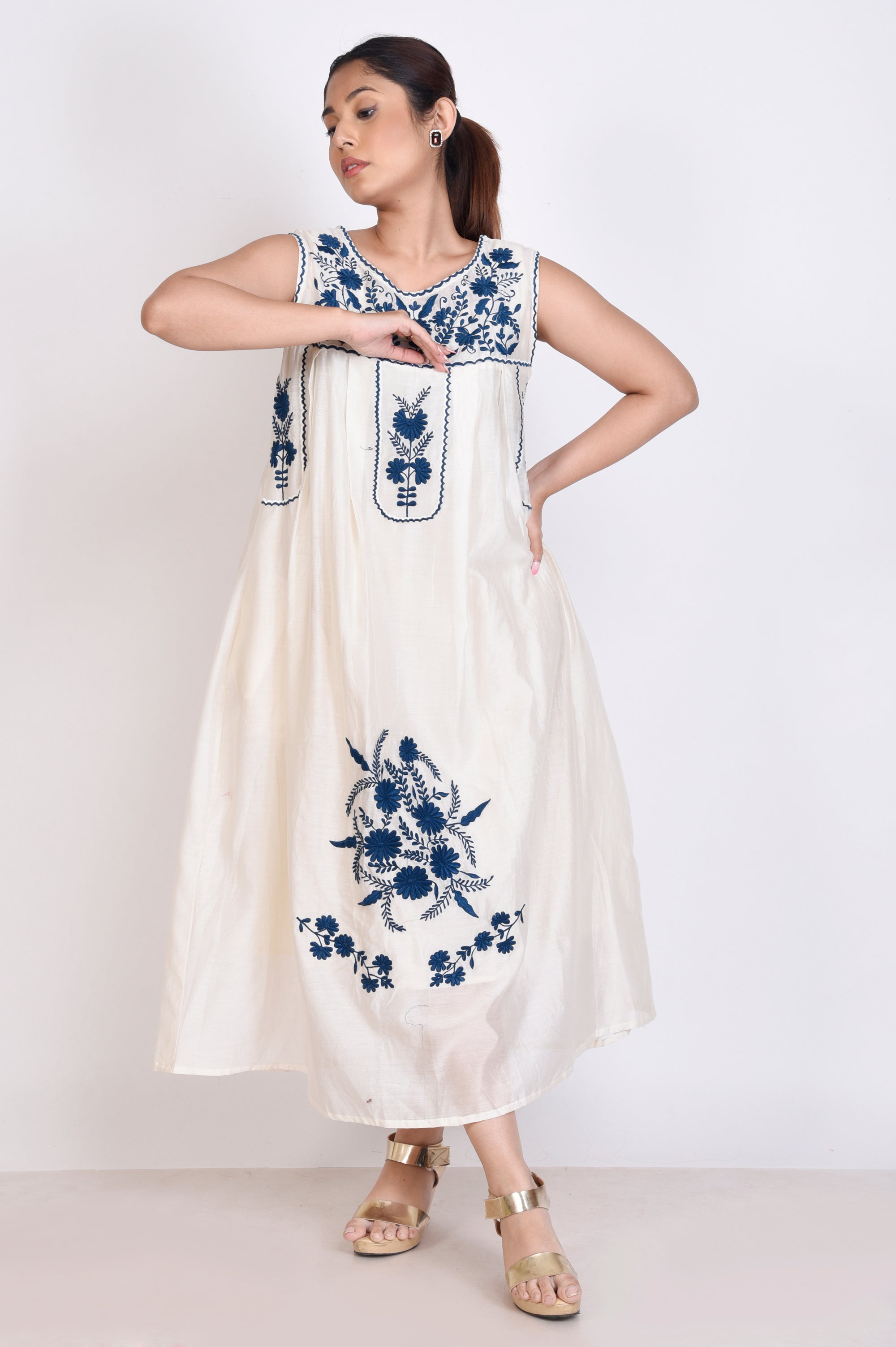 1 Pcs Ankle Length Dress With Thread work
