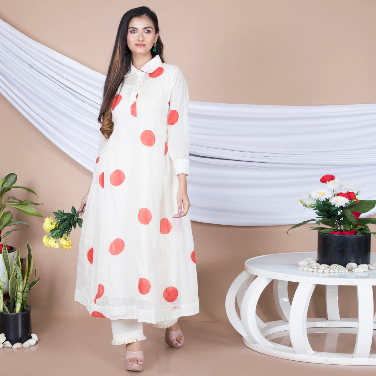 Polka Dot Collar Styled Kurta