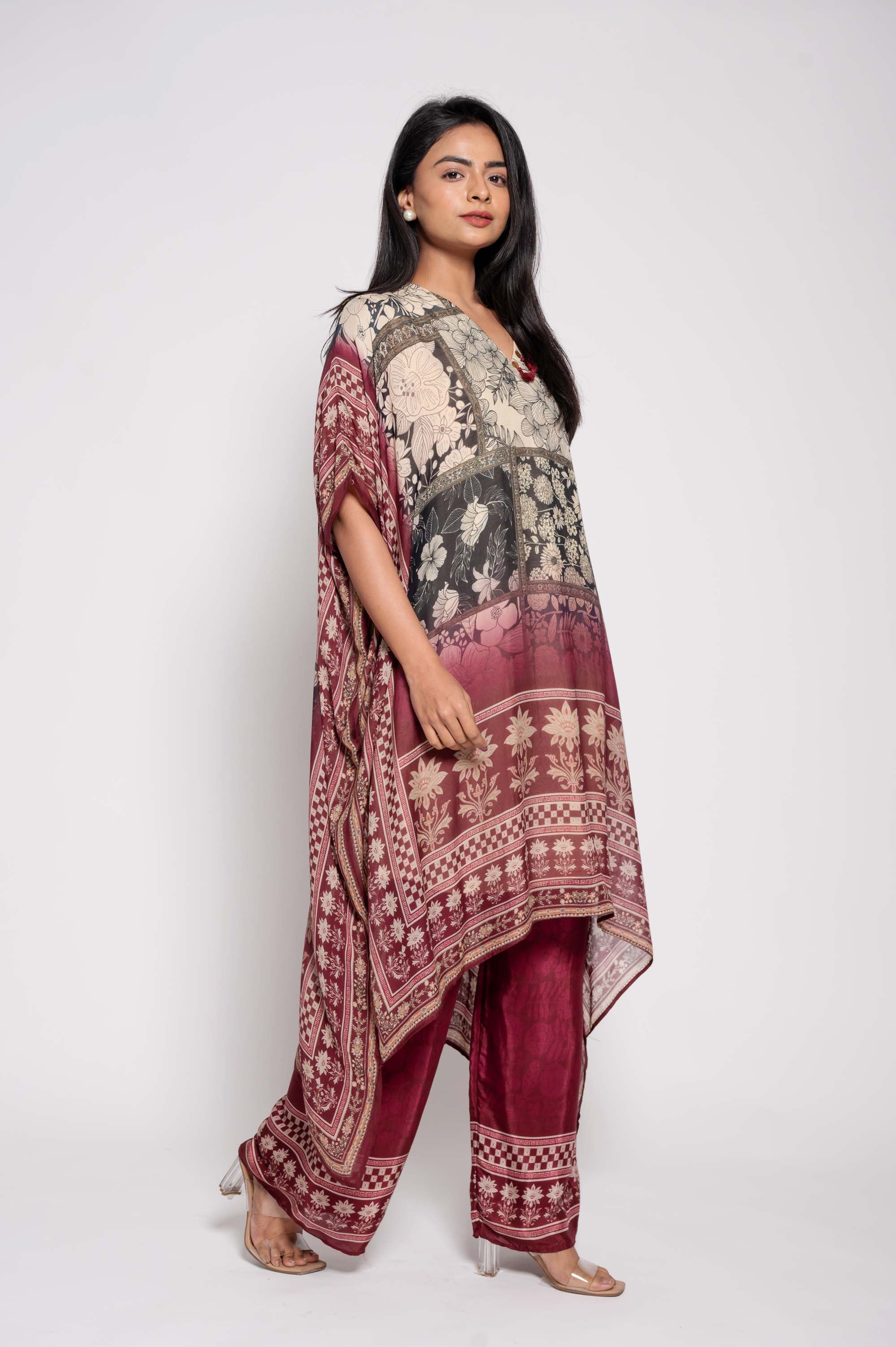 Printed Kurta Set with tasselwork in neckline