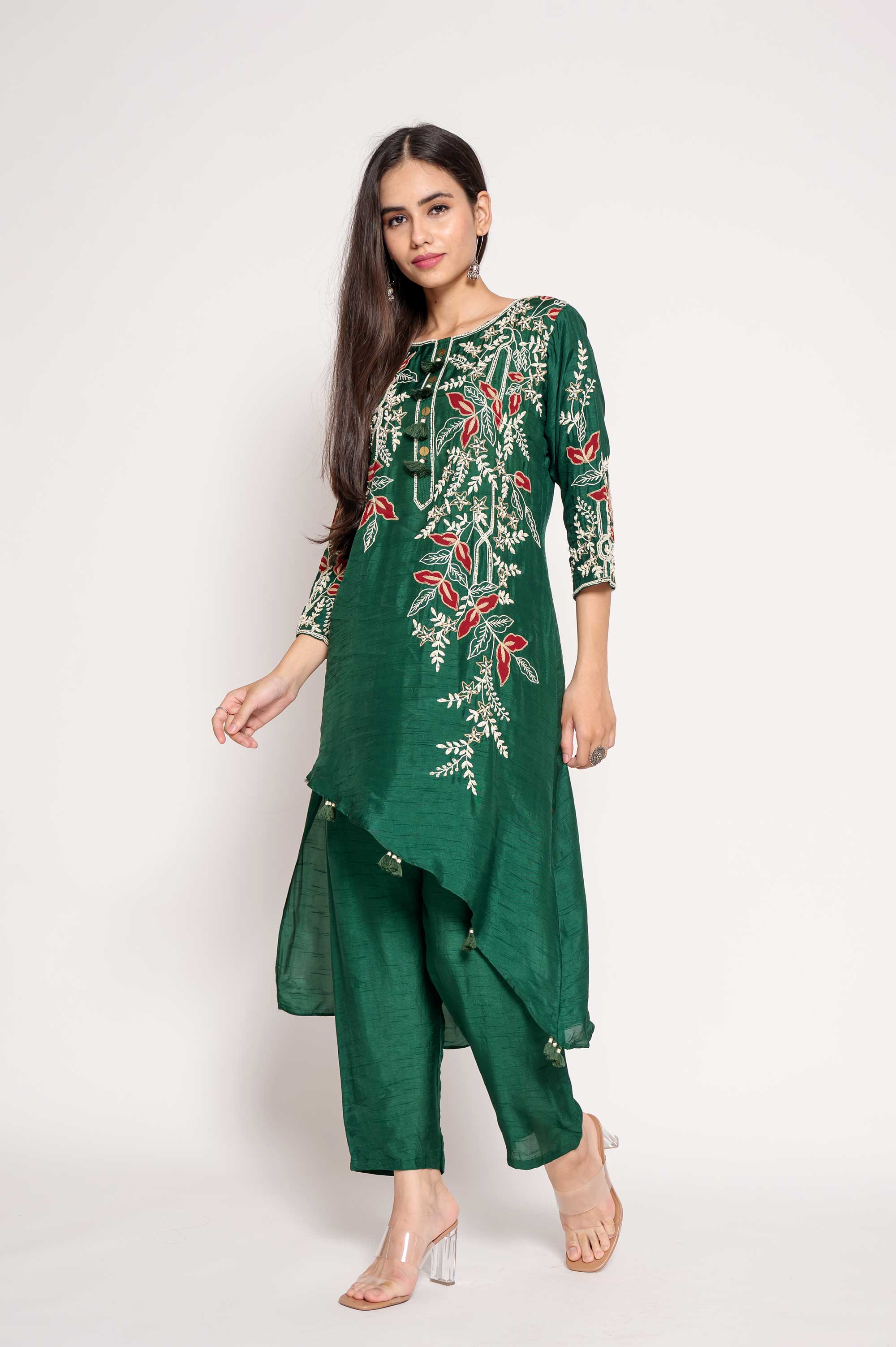 Modern Embroidered Kurtaset