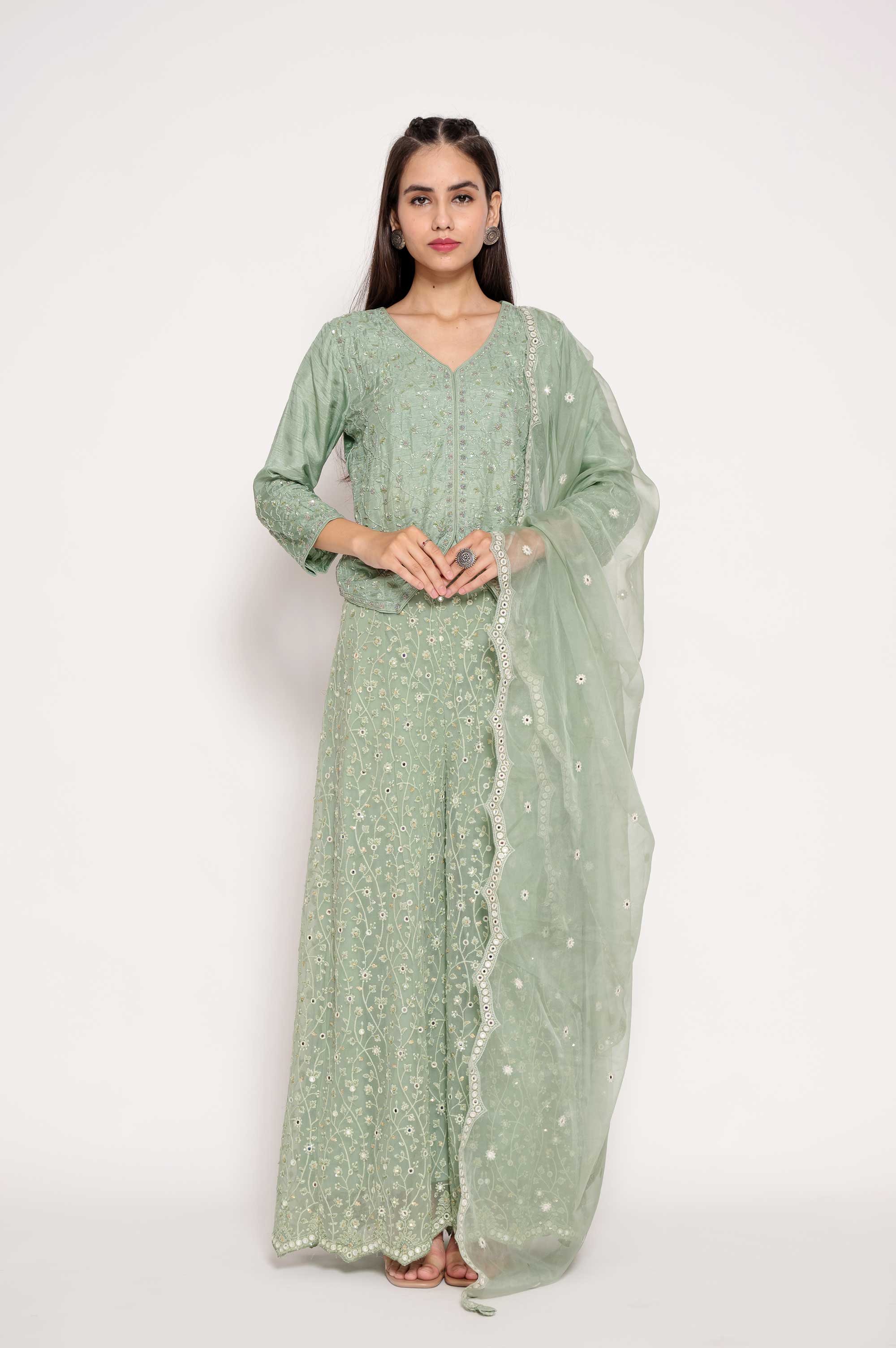 Sarara-Dupatta Set with all-over work