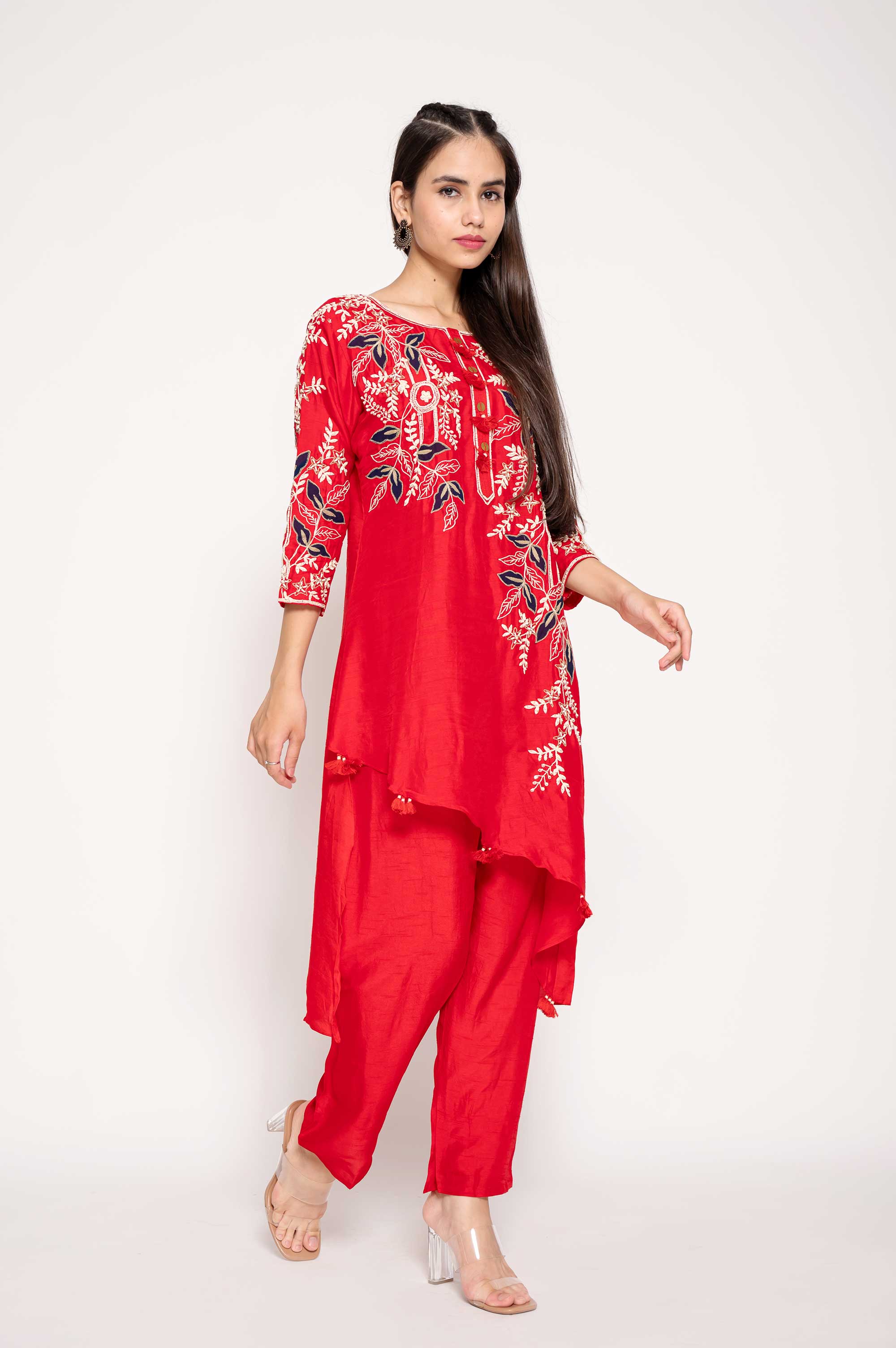 Modern Embroidered Kurtaset