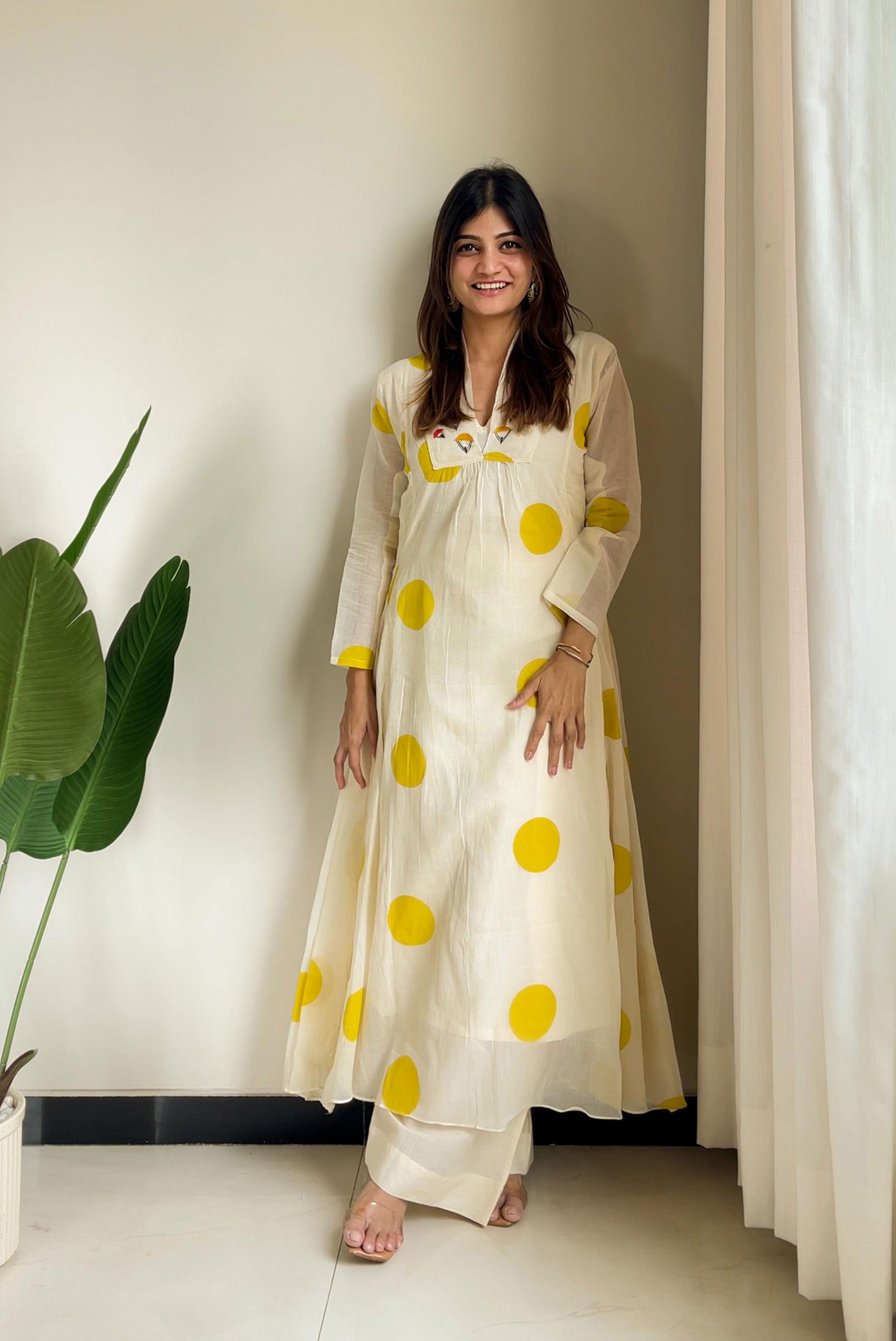 Polka Dot  with Thread Work Kurta and Pant