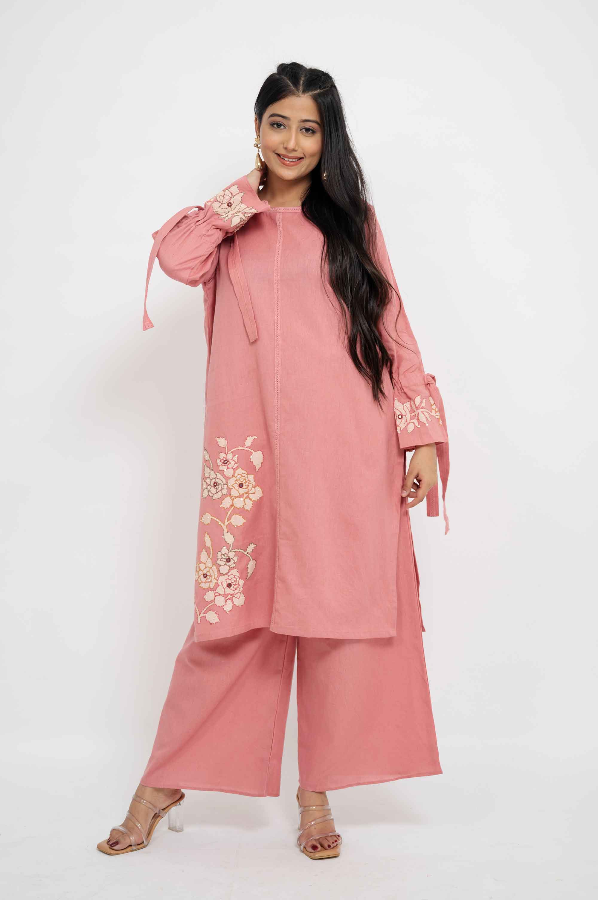 Appliqued Urban Kurtset